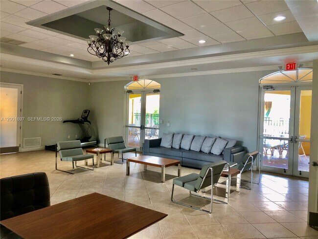 Building Photo - 7290 NW 114th Ave