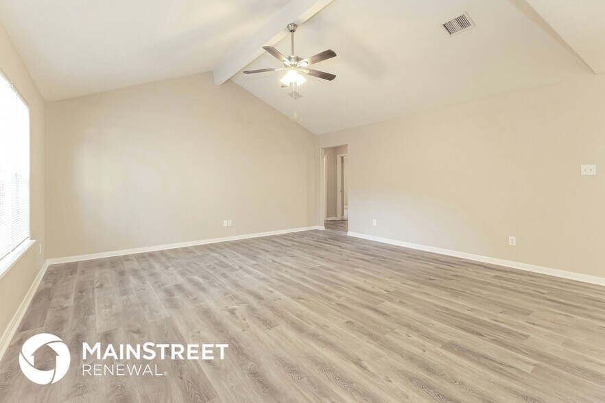 Building Photo - 16360 Hidden River Ct