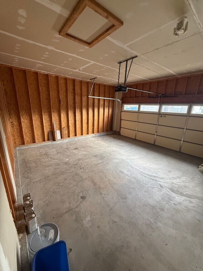 Building Photo - 2100 Providence Park Ln