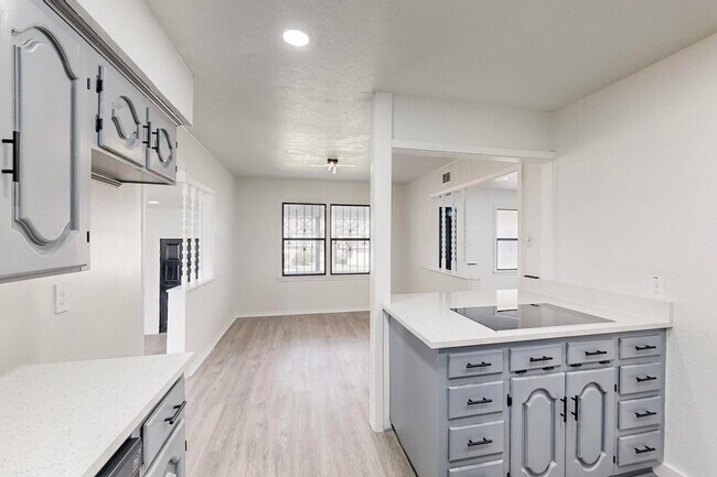 Building Photo - 4109 Fortune Ln