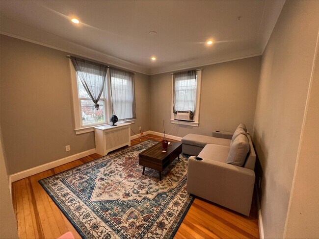 Building Photo - 44 Avenue A