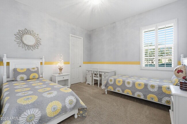 Building Photo - 4908 S Figueroa Ln