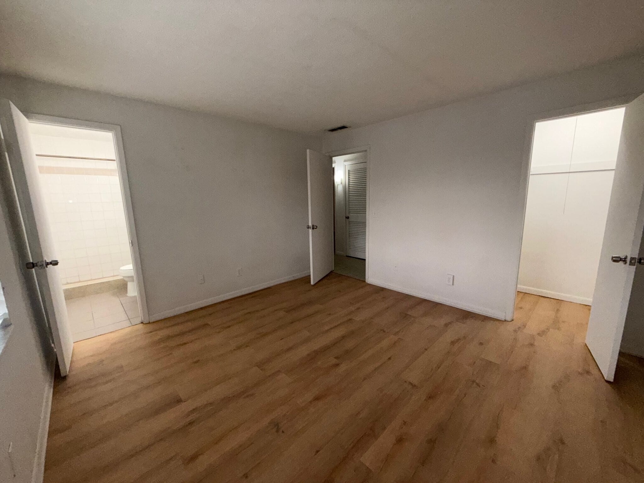 Building Photo - 1667 Weston Oaks Dr