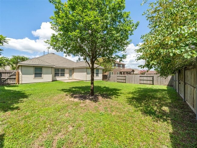 Building Photo - 1905 Meandering Meadows Dr