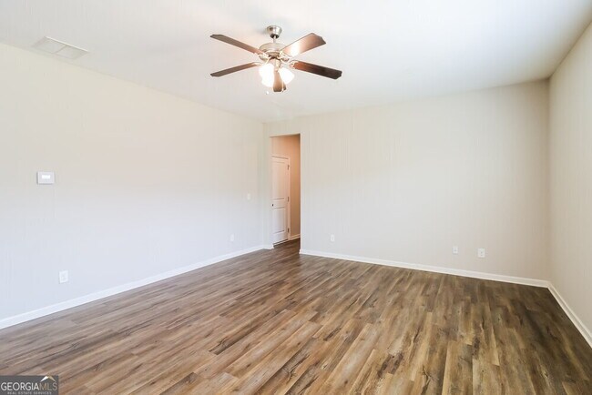 Building Photo - 3865 Newbury Pl Dr