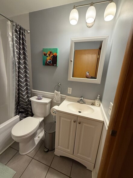 Building Photo - 910 High St