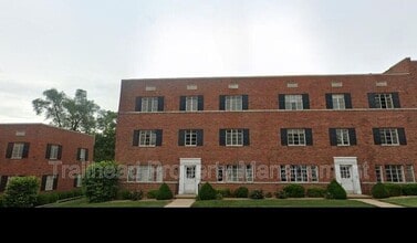 Building Photo - 210 E Gregory Blvd