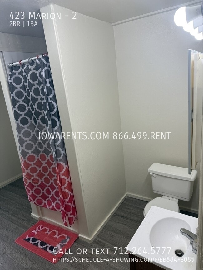 Building Photo - 423 Marion-2