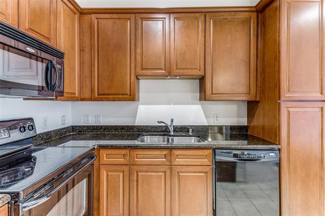 Building Photo - 3225 Turtle Creek Blvd Blvd