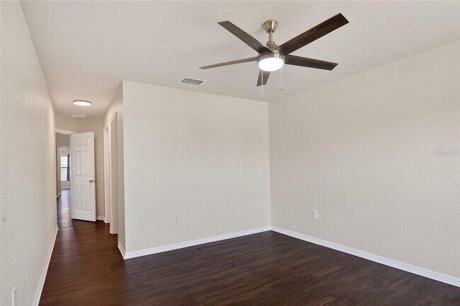 Building Photo - 780 Overlook Grove Dr
