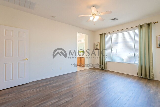 Building Photo - 39718 N Rolling Green Way
