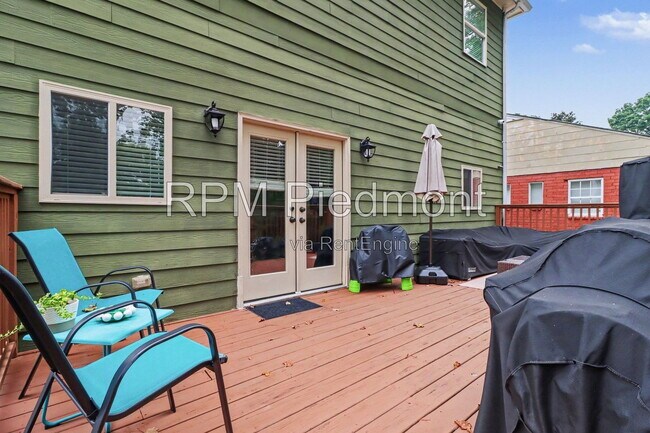 Building Photo - 1356 Chambers Ave