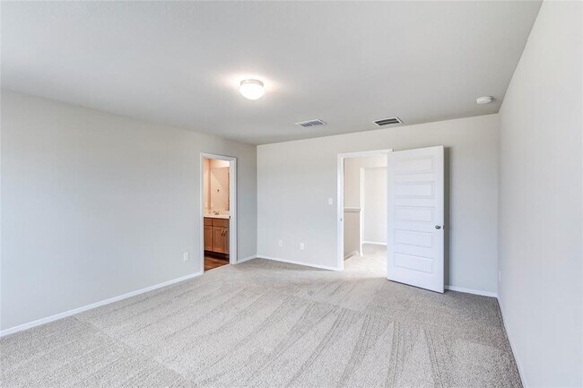 Building Photo - 2607 Derwent Dr