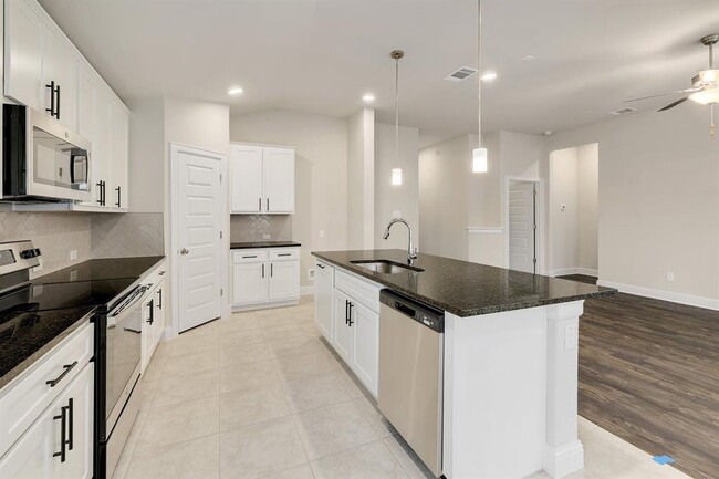 Building Photo - 20809 Peacemaker Trail