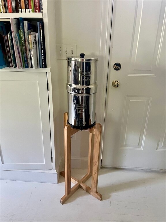 Building Photo - 5 High St Ct