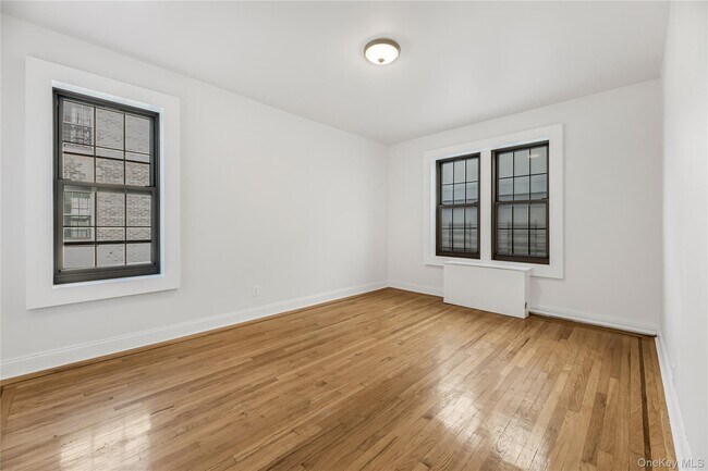 Building Photo - 1100 Grand Concourse