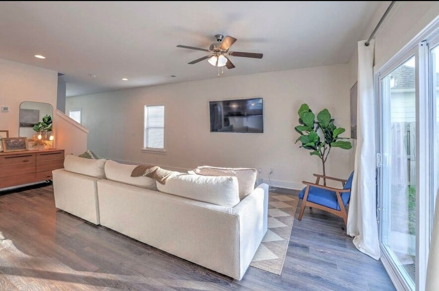 Building Photo - 1423 Feldspar Ct