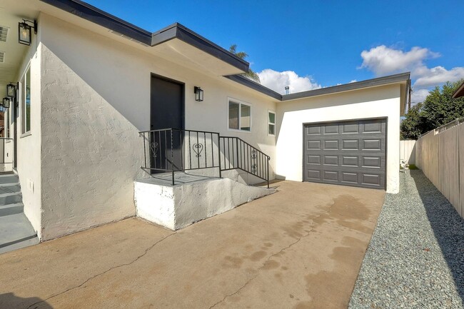 Building Photo - Beautiful Logan Heights Remodeled House