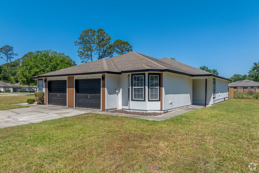 Primary Photo - Mod Villas