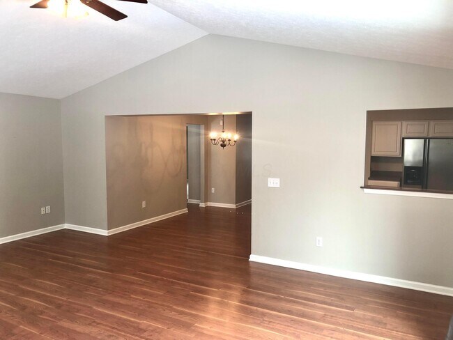 Building Photo - 2916 Abbey Knoll Dr