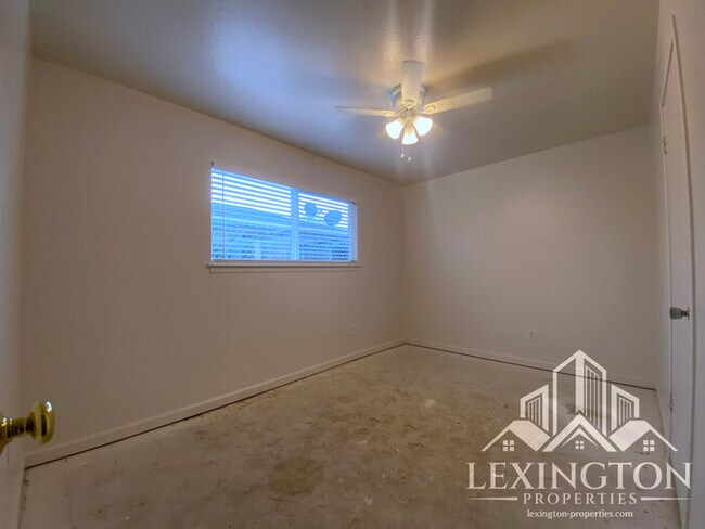 Building Photo - Beautifully Remodeled, Single-story, 3BD/2BA Home in Rio Linda near Babe Best Park!