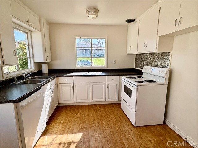 Building Photo - 1409 Cuernavaca Pl