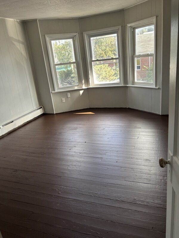 Building Photo - 1309 W Spruce St