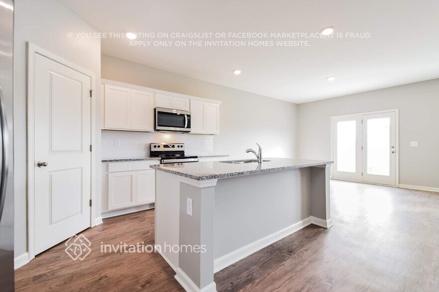 Building Photo - 386 Cottontail Ln