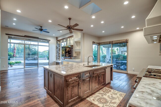 Building Photo - 9671 E Monument Dr