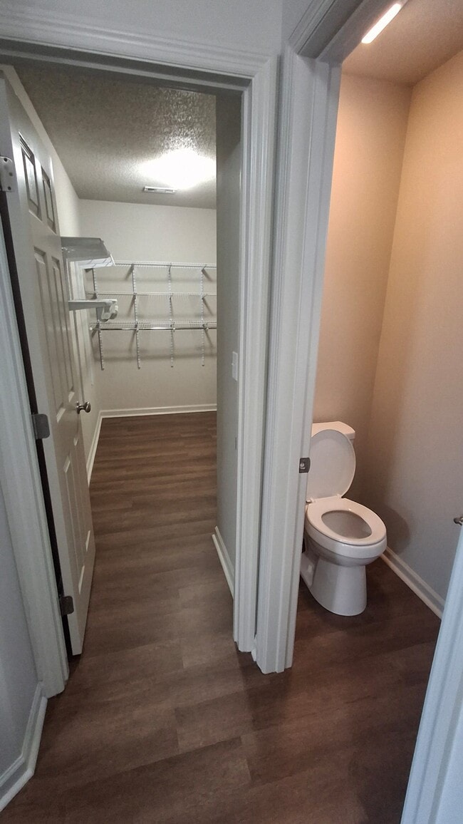 Building Photo - 2616 Slate Dr SW