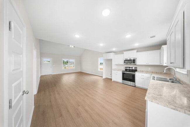 Building Photo - 507 Nickies Wy