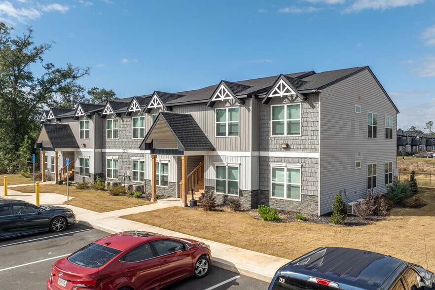 Platform Flint River Apartments - Primary Building View - Platform Flint River