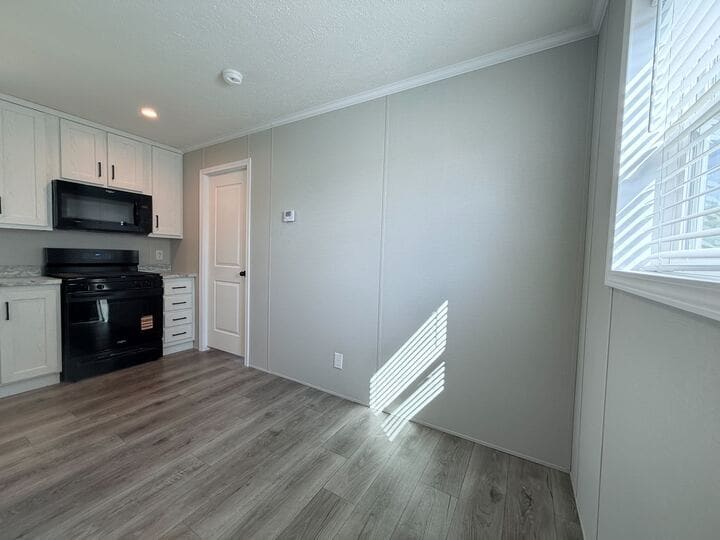 Building Photo - 52780 S Zacharias Ct