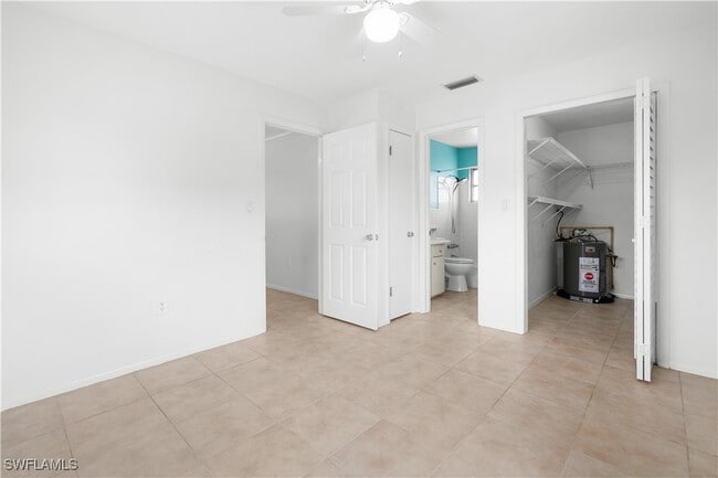 Building Photo - 27430 Village Garden Way