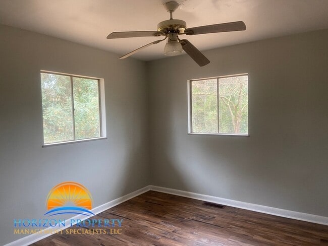 Building Photo - 3106 Acklen Dr SW