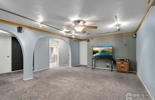 Building Photo - 1621 Kennedy Ave