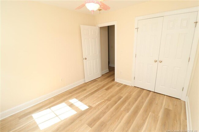 Building Photo - 125 Gremar Dr.