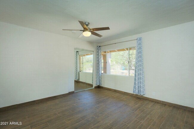 Building Photo - 10006 N 37th St