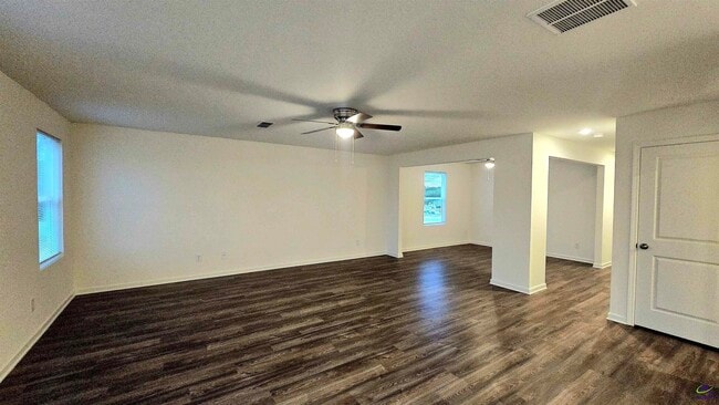 Building Photo - 502 Liberty Hall Dr