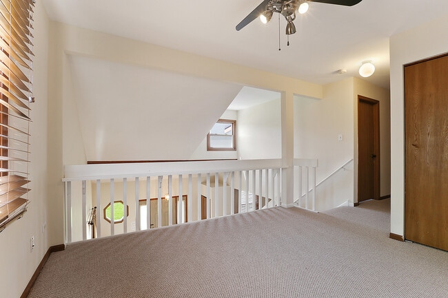 Building Photo - 15537 Whitehall Ln