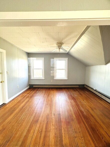 Building Photo - 2 Bernon St