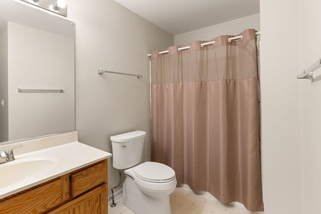 Building Photo - 712 Morris Ct