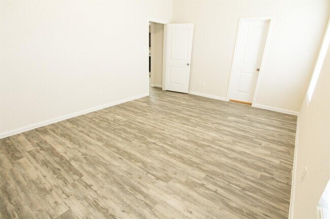 Building Photo - 920 Fletcher Hills Ct