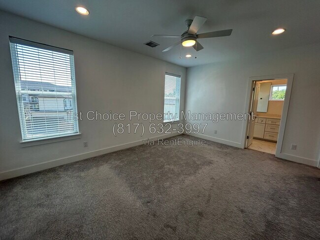 Building Photo - 2117 River E Ln.