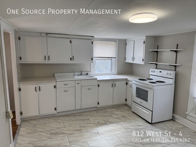 Building Photo - 812 West St