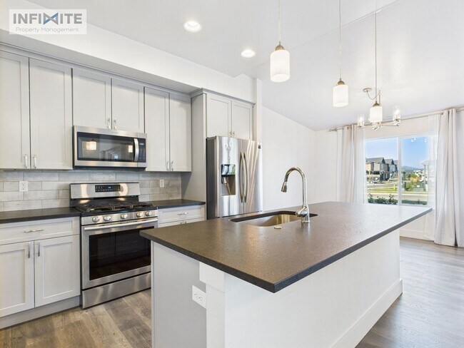 Building Photo - 3 Bedroom Condo in Bozeman