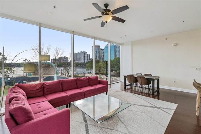 Building Photo - 151 E Washington St