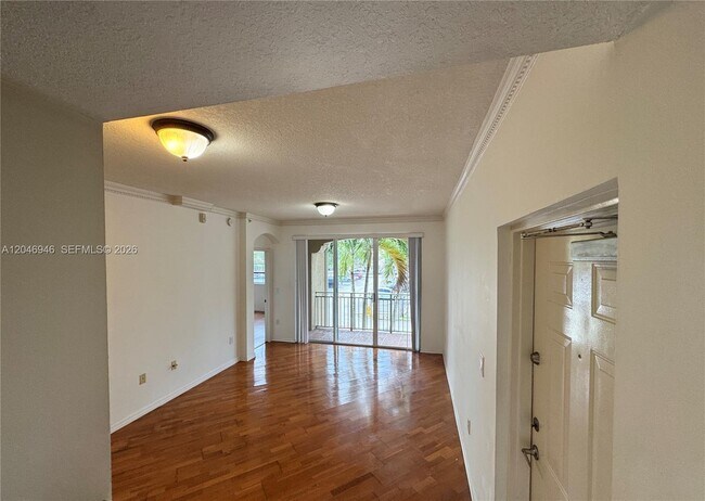 Building Photo - 6360 NW 114th Ave