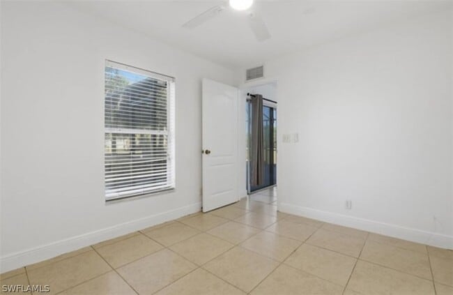 Building Photo - 2354 NW 36th Pl