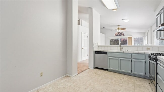 Building Photo - 6540 Shasta Creek Way